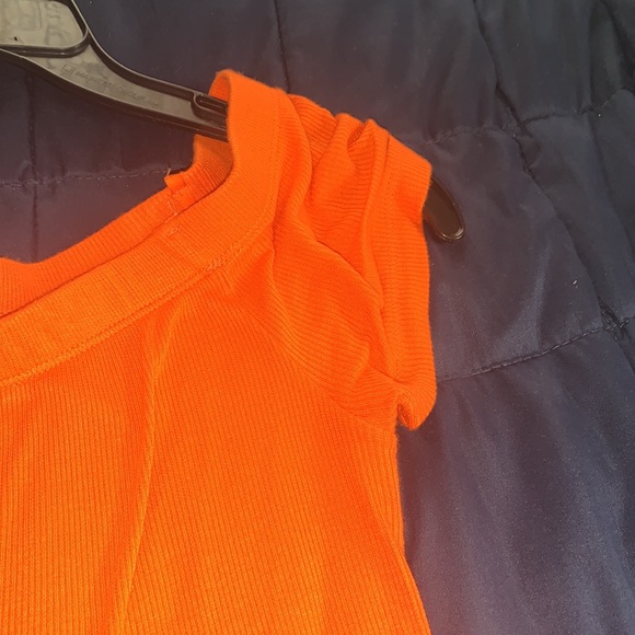 Top - Picture 3 of 6